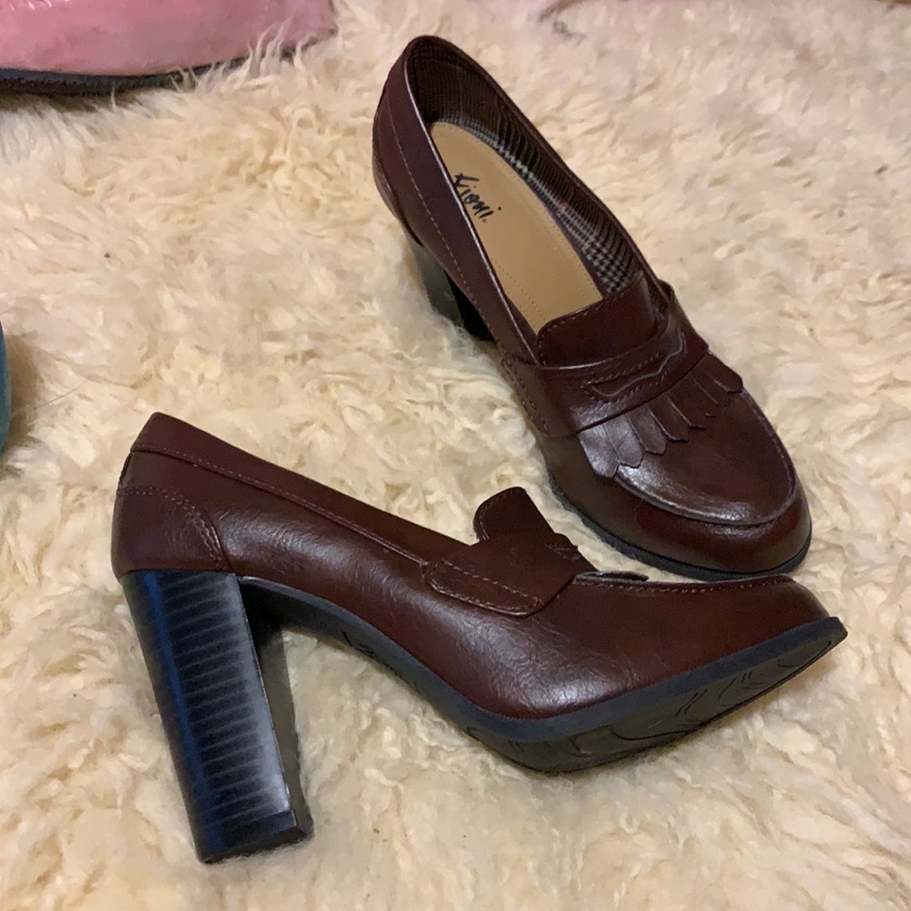 New FIONI leather shoes